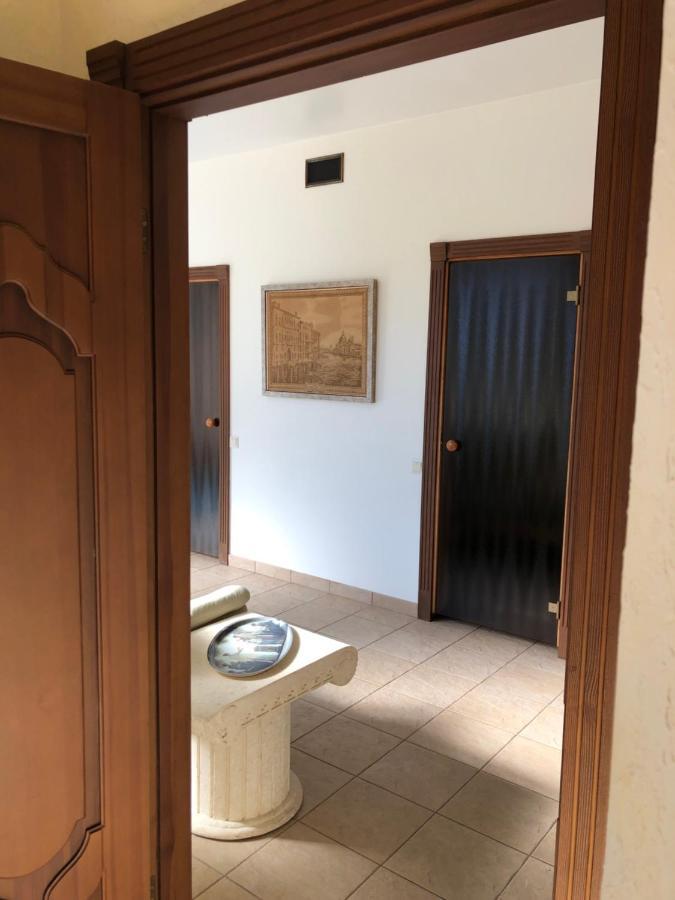 Guests House With Amazing Pool And Sauna Babite Luaran gambar